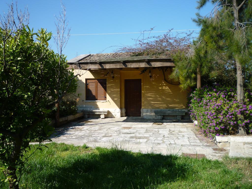 Villa Carcano Trani Room photo